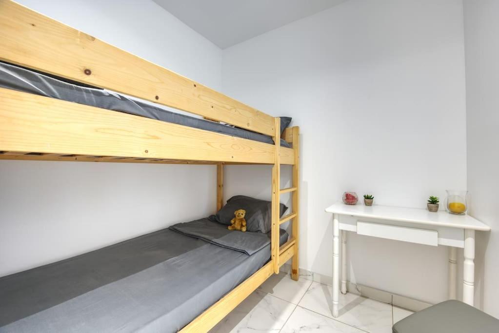 Appt P2 De 1 A 6 Pers A Rognac Apartment Exterior photo